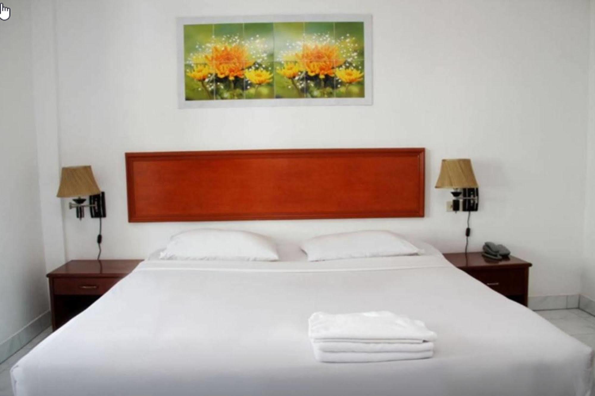 Welcome Inn Hotel @ Karon Beach. Single Room From Only 500 Baht Phuket Ngoại thất bức ảnh